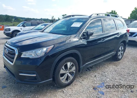 2021 Subaru Ascent Premium z USA, uszkodzony, nr VIN 4S4WMAFD0M3445093